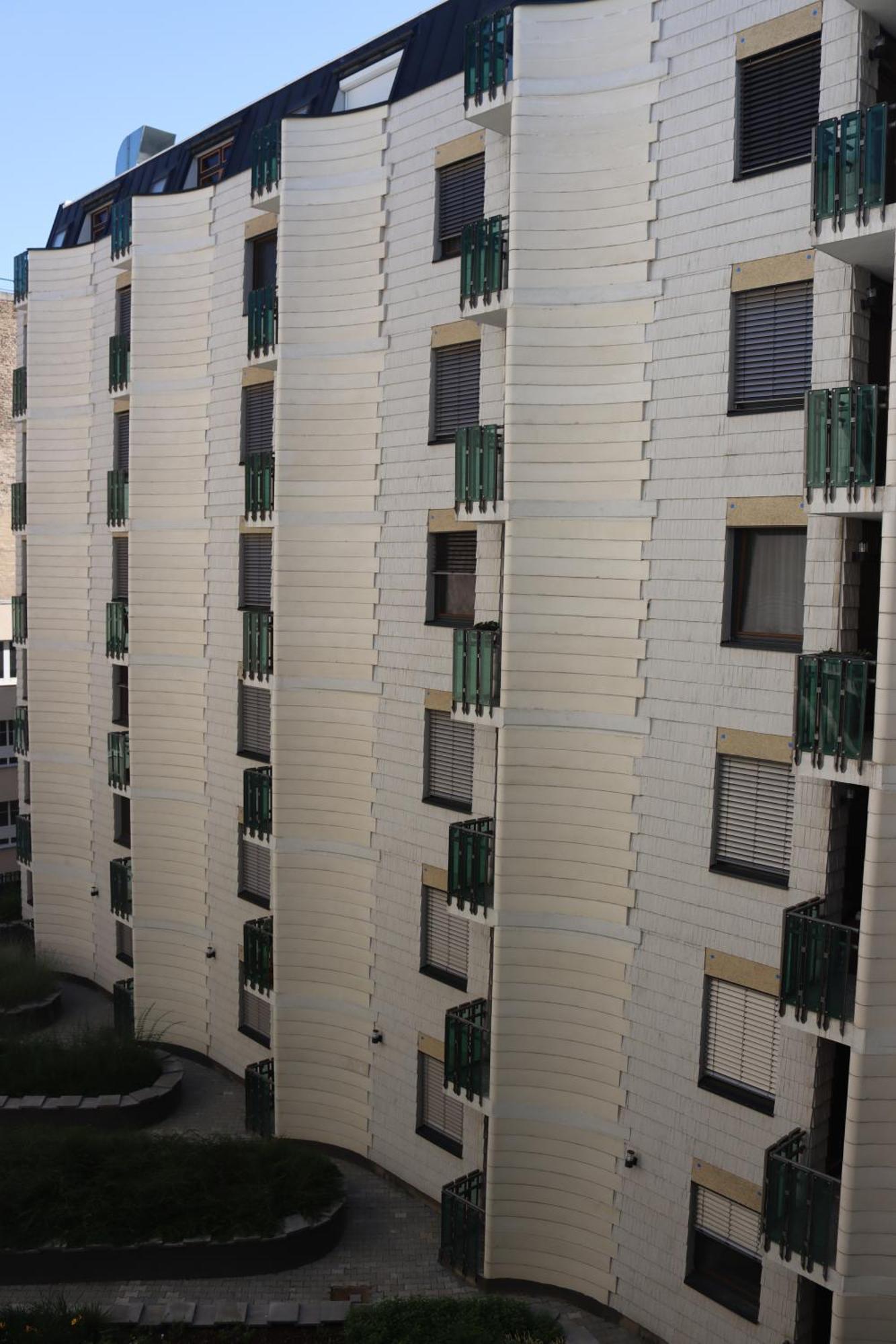 Downtown Cube Apartament